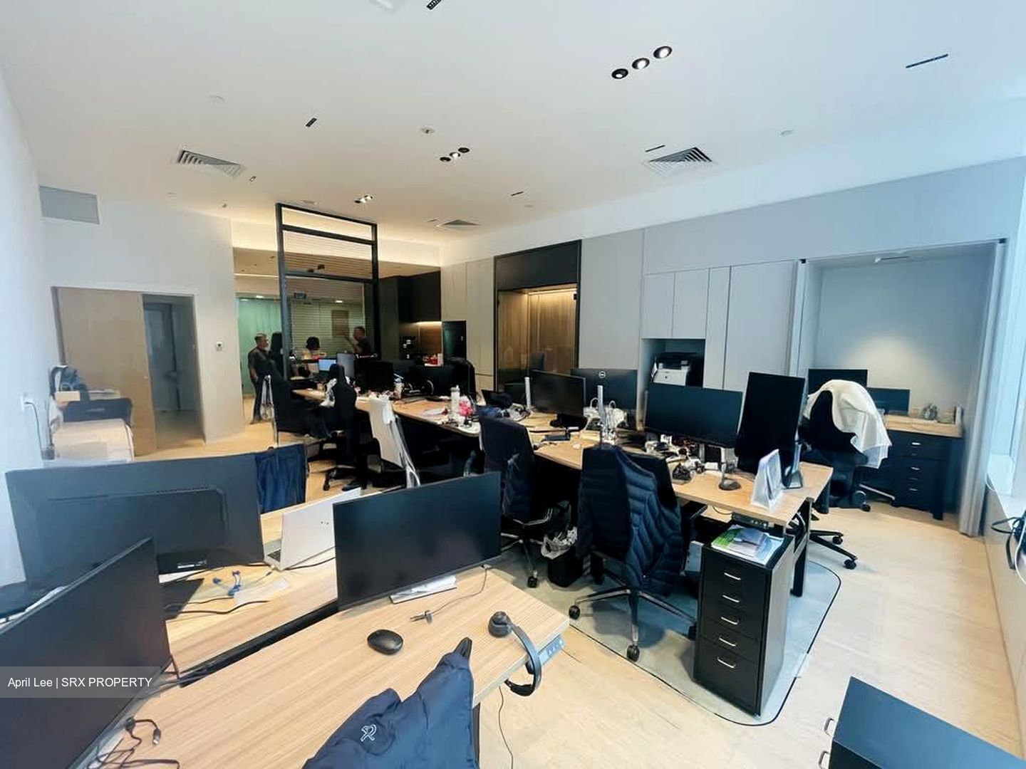 The Central (D1), Office #579081361